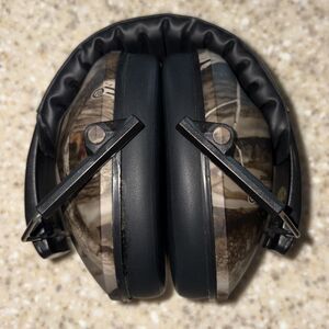 Walker’s Camo Hunting Shooting Ear Muffs Passive Hearing Protection Adjustable